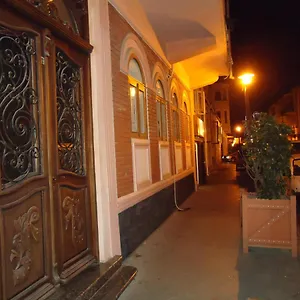 Guest house Globus, Batumi